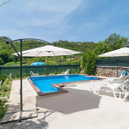 Holiday R&d * Zvecanje