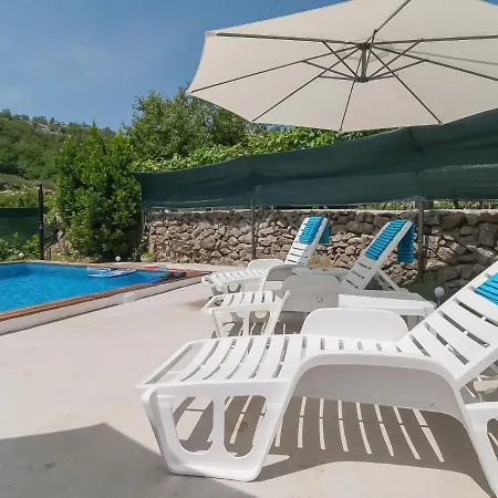 Holiday R&d Holiday home Zvecanje